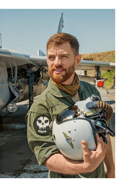 Armed People Of Ukraine. The Stories We Will Tell Your Grandchildren / Збройні люди України. Історії, які ми розповімо онукам Vlad Golovin / Влад Головін 9786178441128-3