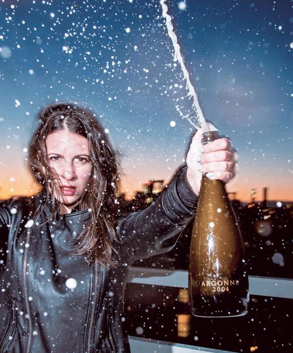Better With Bubbles: An Effervescent Education In Champagnes Sparkling Wines Ariel Arce - Ариэль Арсе 9780789339577-5