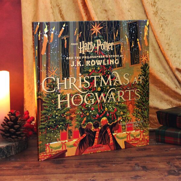 Christmas At Hogwarts JK Rowling / Джоан Роулинг 9781526677082-3