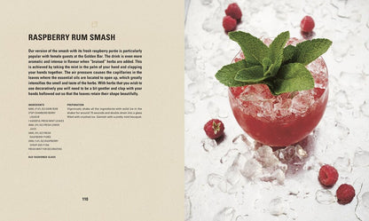 Cocktails / Cocktails Клаус Райнер 9780241255636-5
