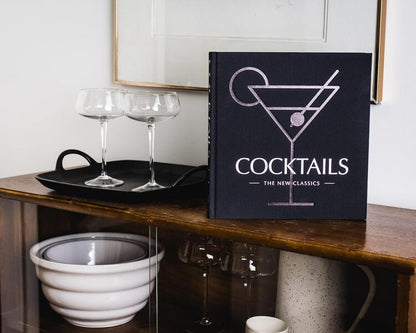 Cocktails The New Classics / Author not specified 9781646434084-3