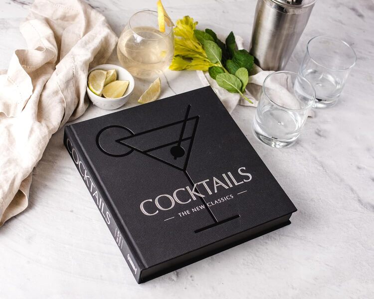 Cocktails The New Classics / Author not specified 9781646434084-4