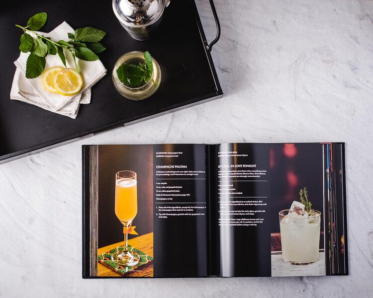 Cocktails The New Classics / Author not specified 9781646434084-5