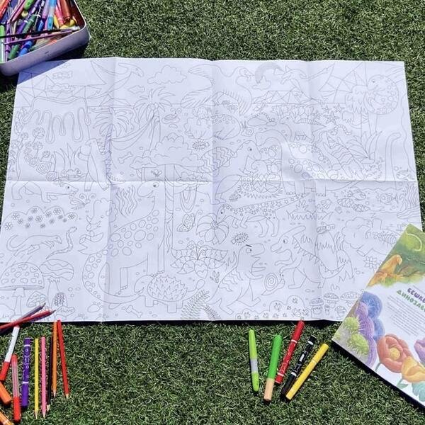 Coloring-tablecloth 'Beshket dinosaurs' / Розмальовка-скатертина «Бешкетні динозаврики» Маргарита Сотниченко 9786178358020-6