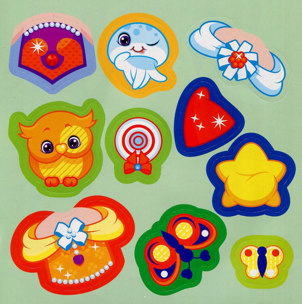 Dress up the doll. Daisy. Painter + stickers / Одягни ляльку. Маргаритка. Фарбувалка+наліпки  978-966-7482-67-1-4