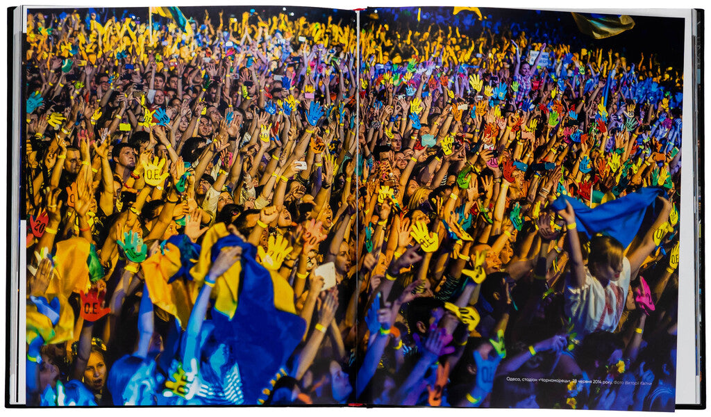 Elsa's ocean. 30 years in photos and memories / Океан Ельзи. 30 років у фотографіях та спогадах Игорь Панасов 978-617-8425-13-5-6