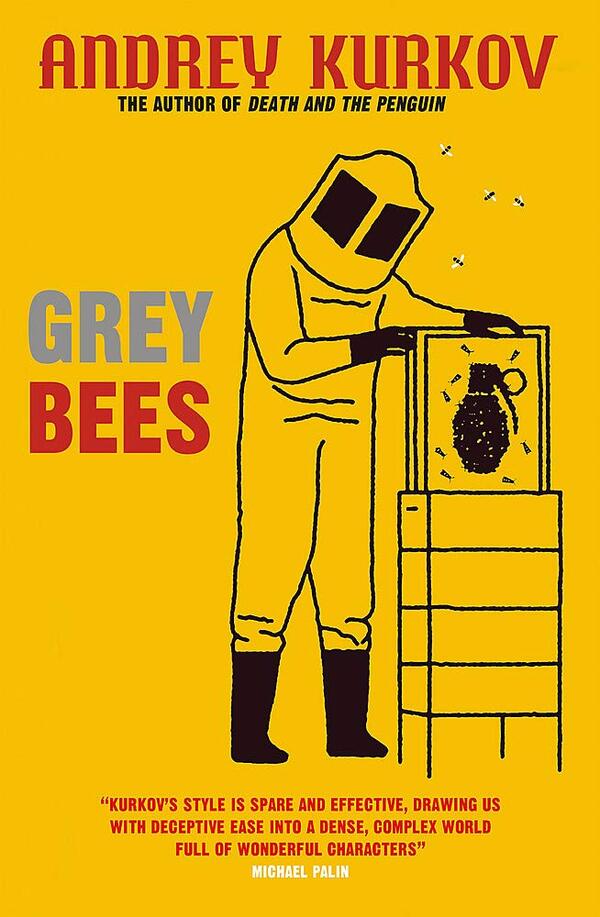 Gray Bees Andrey Kurkov / Андрей Курков 9780857059352-1