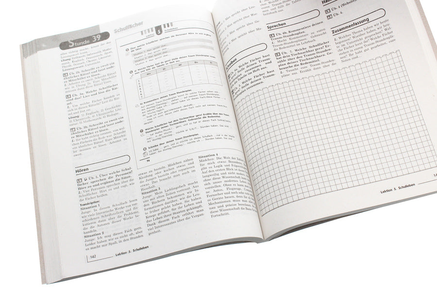 Hallo, friends! German language. A book for a teacher. 9(5) class / Hallo, Freunde! Німецька мова. Книга для вчителя. 9(5) клас Светлана Сотникова, Анна Гоголева 978-617-09-4309-5-6