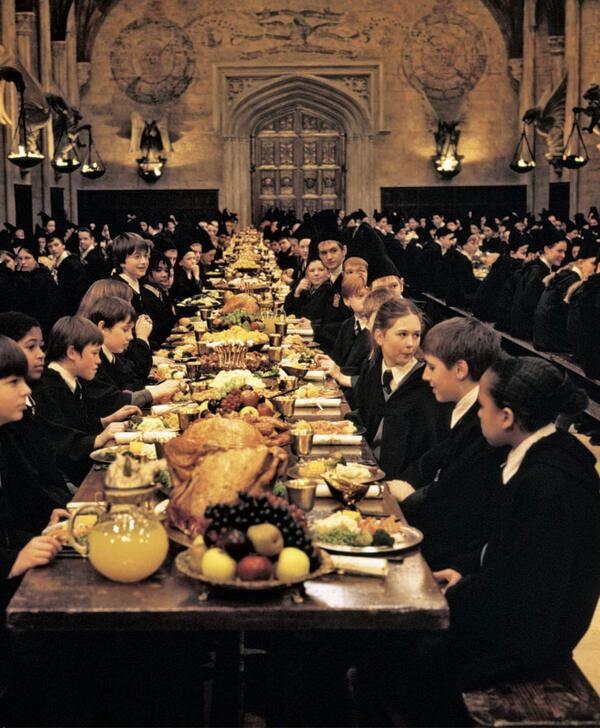 Harry Potter Film Vault. Volume 12. Celebrations, Food, and Publications of the Wizarding World / Harry Potter Film Vault. Volume 12. Celebrations, Food, and Publications of the Wizarding World Джоди Ревенсон 9781789094909-5