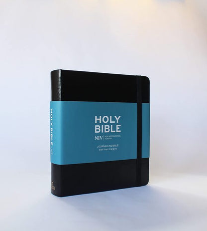 Holy Bible / Author not specified 9781529353624-2