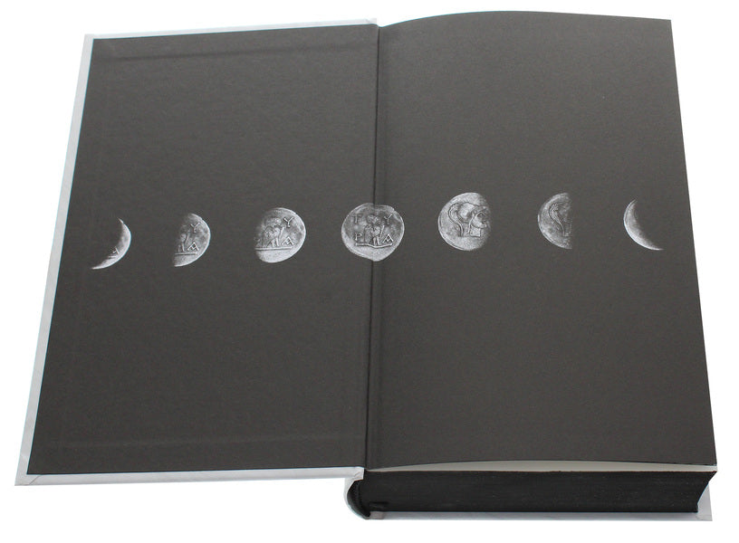 I see you are interested in the dark / Я бачу, вас цікавить пітьма Илларион Павлюк 978-617-679-832-3-5