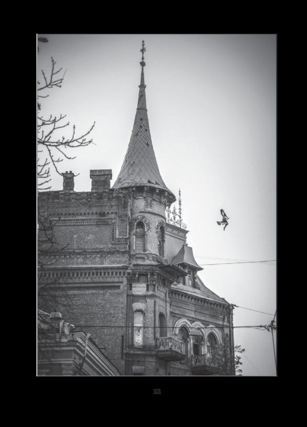 Incredible Kyiv.The devil is retired / Неймовірний Київ. Диявол на пенсії Лада Лузина 978-966-03-8731-7-5