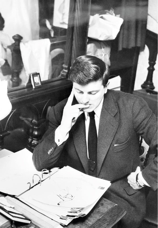 Little Book of Givenchy. The Story of the Iconic Fashion House / Little Book of Givenchy. The Story of the Iconic Fashion House Карен Гомер 9781780972770-2