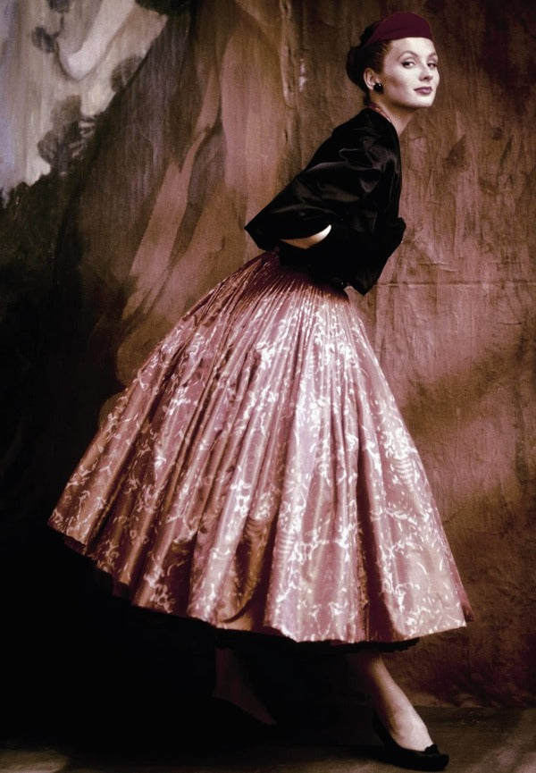 Little Book of Givenchy. The Story of the Iconic Fashion House / Little Book of Givenchy. The Story of the Iconic Fashion House Карен Гомер 9781780972770-5