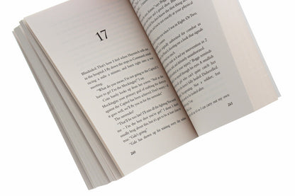 Mockingjay / Mockingjay Сьюзен Коллинз 978-1-407132-10-5-6