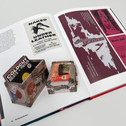 Paused in Cosmic Reflection / Paused in Cosmic Reflection  9781399600071-5