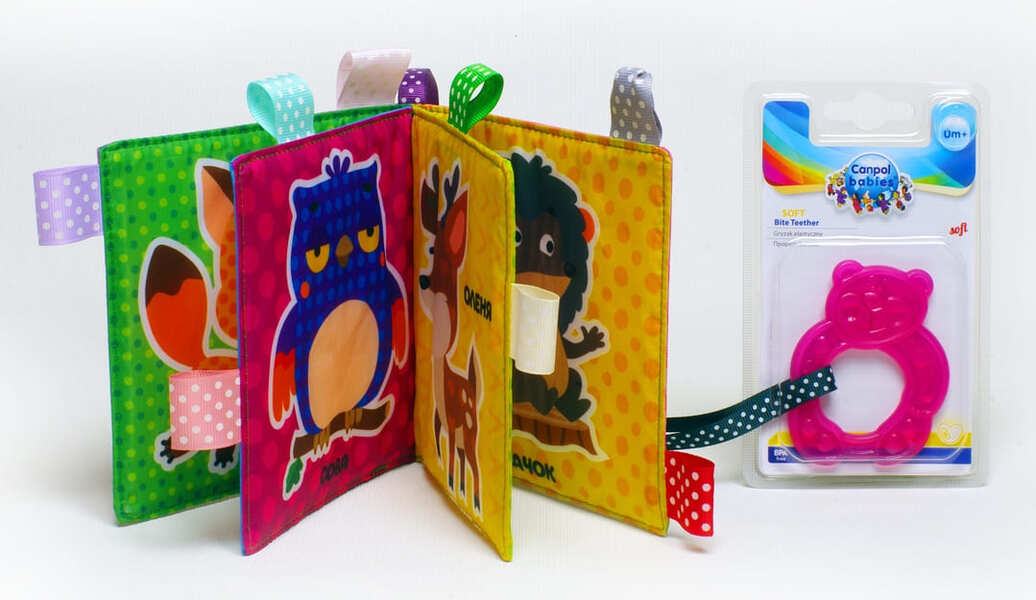 Soft book 'Bunny' (+ teether) / М’яка книга 'Зайчик' (+ прорізувач)  9789664403761-3