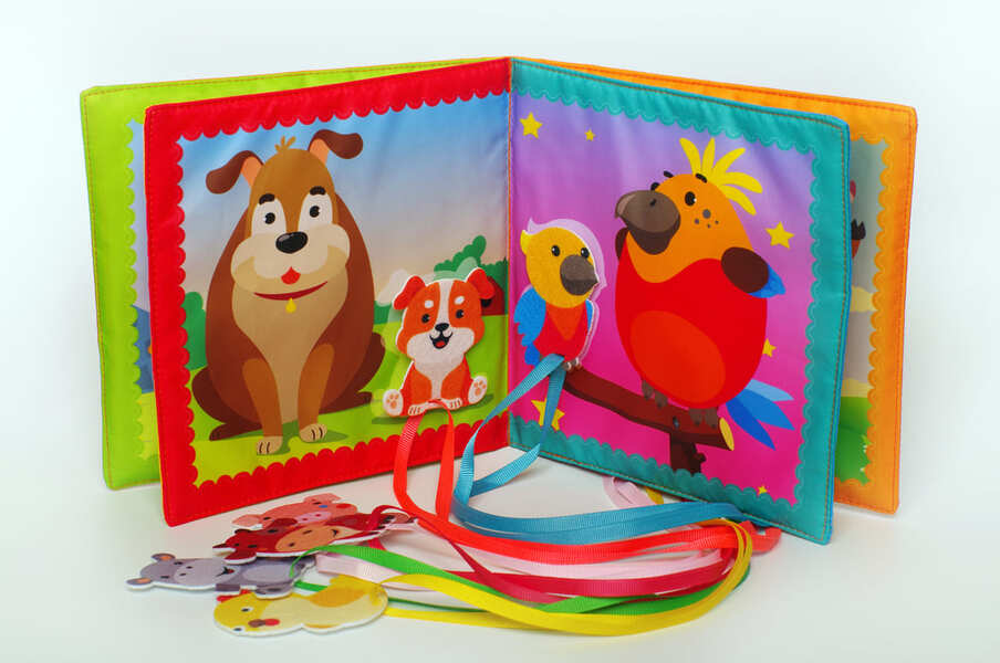 Surprise soft book with smart elements 'Who is my mother?' / М'яка книга-сюрприз зі смарт елементами «Хто моя мама?» Евгений Павлович 9789664403938-3