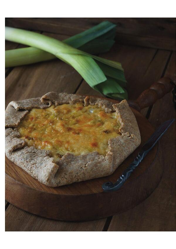 The Elder Scrolls: The Official Cookbook Chelsea Monroe-Cassel / Челси Монро-Кассель 9781789090673-5