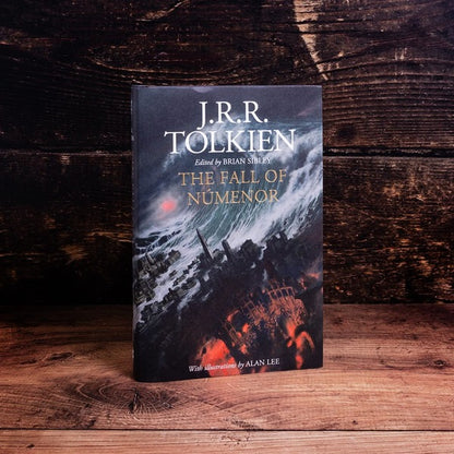 The Fall Of Numenor John R.R. Tolkien / Джон Р. Р. Толкин 9780008537838-2