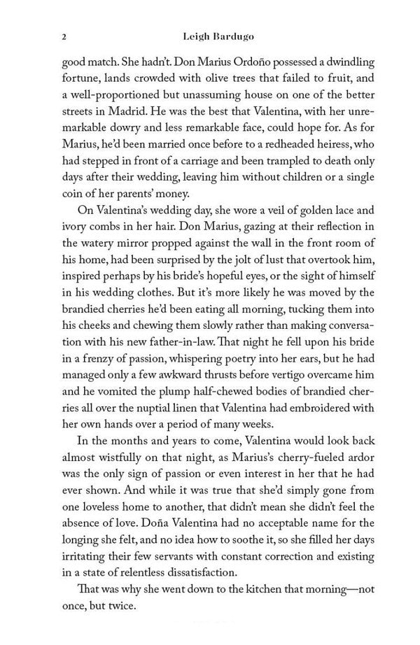 The Familiar Lee Bardugo / Ли Бардуго 9780241999844-4