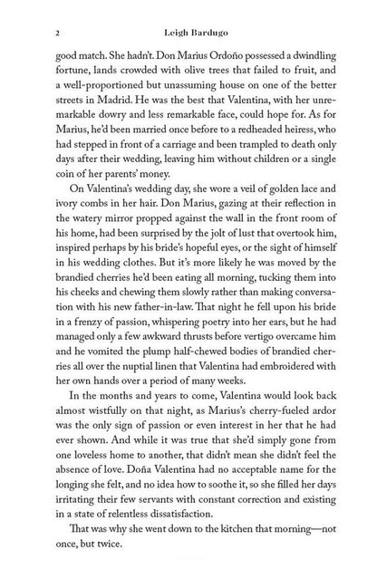 The Familiar Lee Bardugo / Ли Бардуго 9780241999844-4