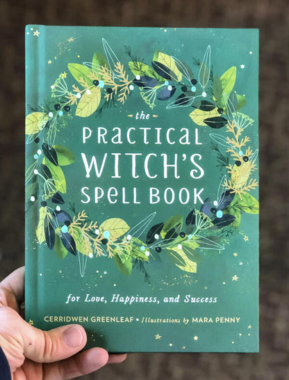 The Practical Witch's Spell Book Cerridwen Greenleaf / Керридвен Гринлиф 9780762493203-2