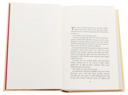 The Truth Terry Pratchett / Терри Пратчетт 9780857524171-4