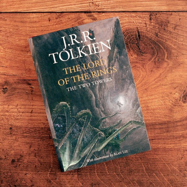 Two Towers John R.R. Tolkien / Джон Р. Р. Толкин 9780008376130-4