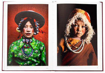 Untold: the stories behind the photographs / Нерозказане: історії, що криються за фотографіями Стив Маккарри 978-617-8425-10-4-5