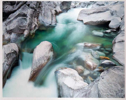 Water. A Journey Through the Element / Water. A Journey Through the Element Руди Себастьян 9783961712212-2