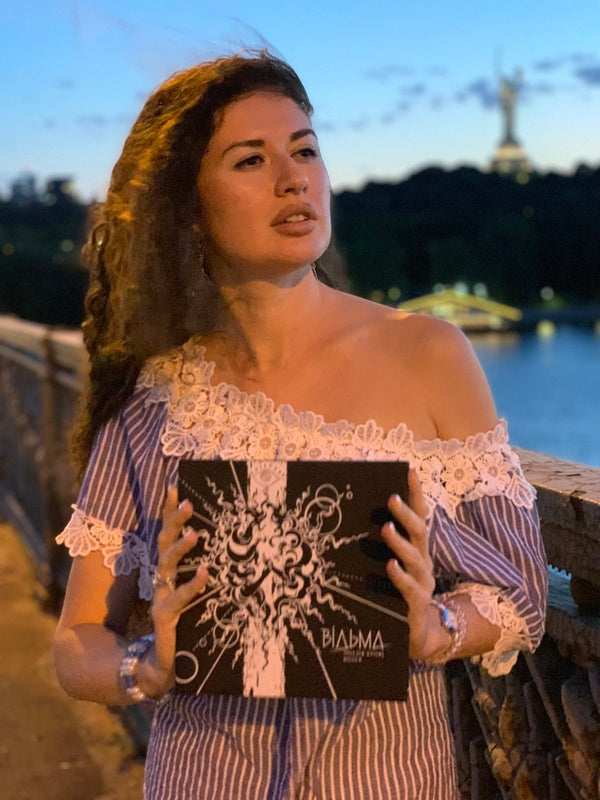Witch. Blood poetry / Відьма. Поезія крові Волхв 978-966-986-041-5-6