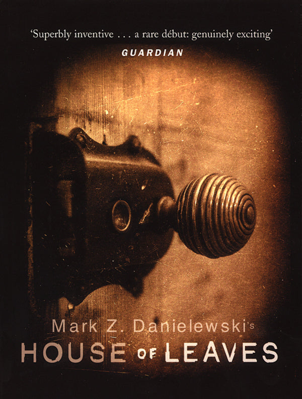 house of leaves / House Of Leaves Марк Данилевский 9780385603102-1
