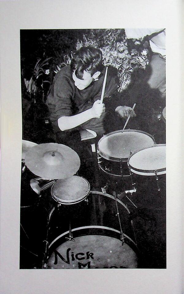 inside out Personal history of Pink Floyd / Навиворіт. Особиста історія Pink Floyd  978-617-8621-81-0-5
